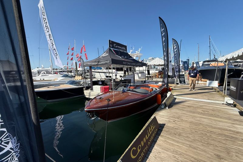 Comitti North America Wins Big at Newport