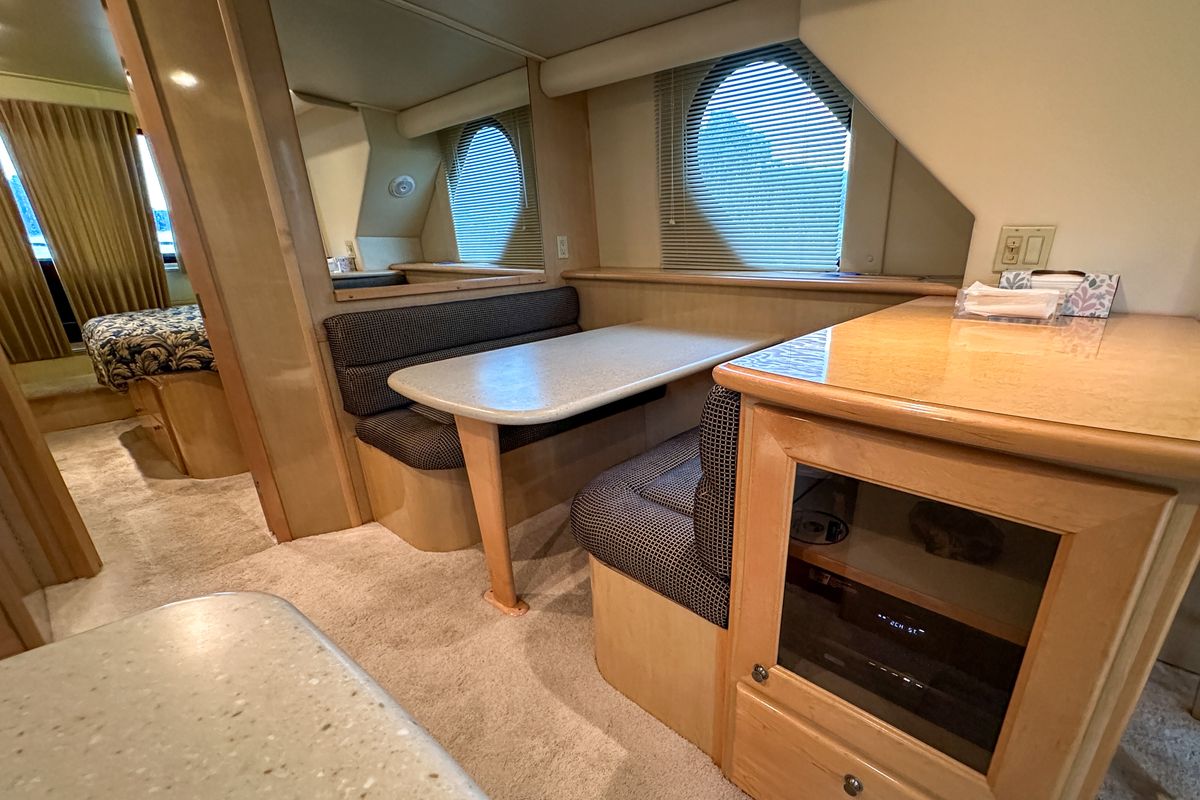 2012 Bluewater 5200 Custom Series Yacht