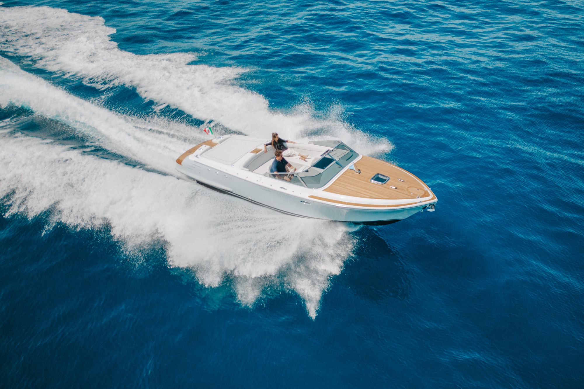 ■ マリン ヴィネツィア Comitti Venezia Boat Models | Comitti Boats North America