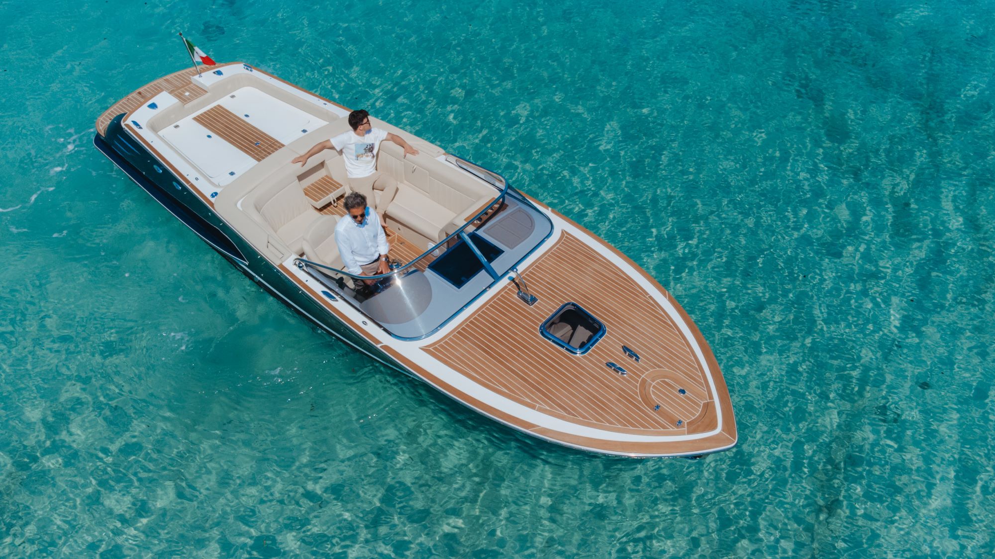 ■ マリン ヴィネツィア Comitti Venezia 28 | Comitti Boats North America